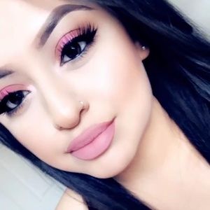 Meet your Posher, Jeannette